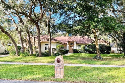Casa en venta en Lake Mary, Florida, 4 dormitorios, 219.44 m2 № 1531796 - foto 1