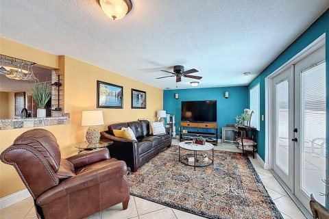 House in Hudson, Florida 2 bedrooms, 123.19 sq.m. № 1918684 - photo 30