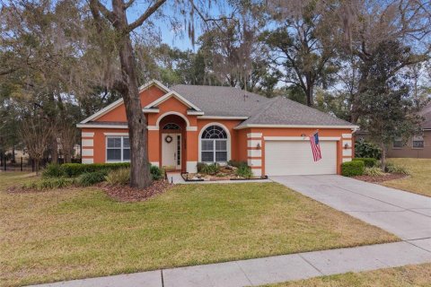 House in Apopka, Florida 3 bedrooms, 262.26 sq.m. № 2151009