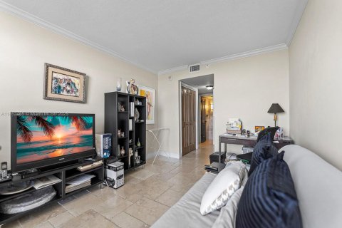 Copropriété à vendre à Miami, Floride: 2 chambres, 141.21 m2 № 1859149 - photo 17