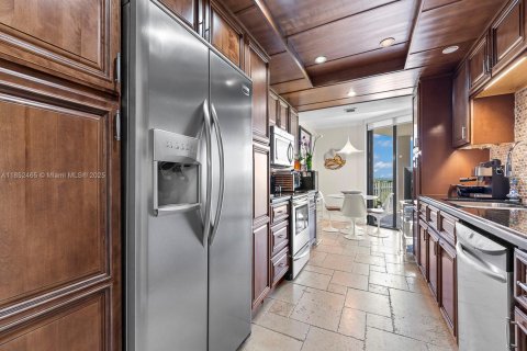 Copropriété à vendre à Miami, Floride: 2 chambres, 141.21 m2 № 1859149 - photo 7