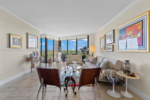 Copropriété à vendre à Miami, Floride: 2 chambres, 141.21 m2 № 1859149 - photo 2