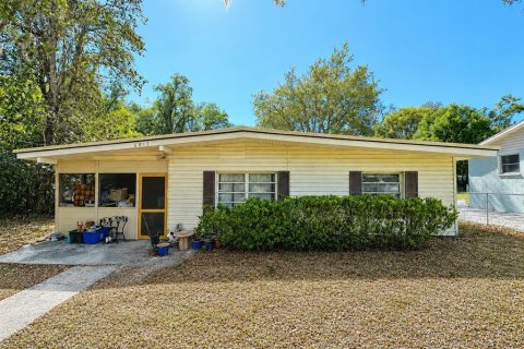 Casa en Dade City, Florida 2 dormitorios, 99.22 m2 № 2119979