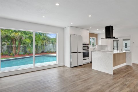 Casa en venta en Tamarac, Florida, 4 dormitorios, 132.29 m2 № 1968574 - foto 8