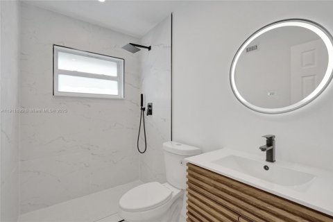 Casa en venta en Tamarac, Florida, 4 dormitorios, 132.29 m2 № 1968574 - foto 27