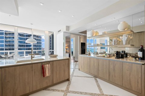 Copropriété à louer à Miami Beach, Floride: 4 chambres, 324.88 m2 № 1868452 - photo 16