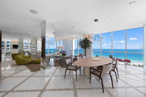 Copropriété à louer à Miami Beach, Floride: 4 chambres, 324.88 m2 № 1868452 - photo 9