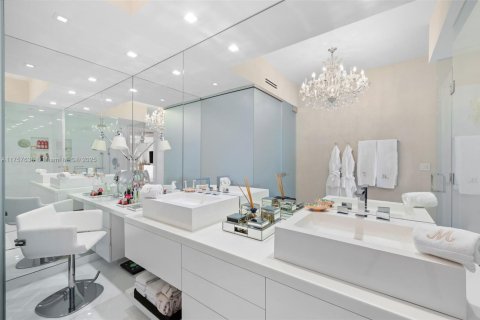 Copropriété à louer à Miami Beach, Floride: 4 chambres, 324.88 m2 № 1868452 - photo 26