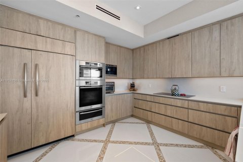 Copropriété à louer à Miami Beach, Floride: 4 chambres, 324.88 m2 № 1868452 - photo 15