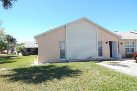 House in Kissimmee, Florida 3 bedrooms, 118.08 sq.m. № 1615379 - photo 1
