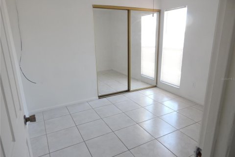 House in Kissimmee, Florida 3 bedrooms, 118.08 sq.m. № 1615379 - photo 5