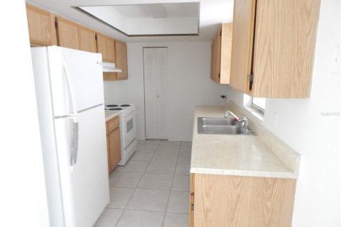 House in Kissimmee, Florida 3 bedrooms, 118.08 sq.m. № 1615379 - photo 3