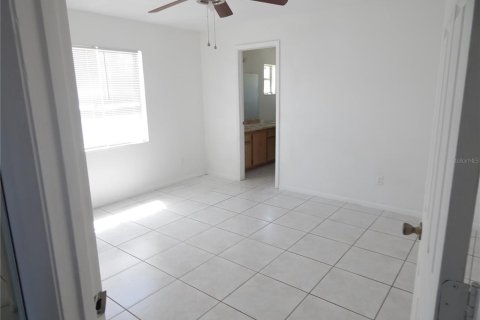 House in Kissimmee, Florida 3 bedrooms, 118.08 sq.m. № 1615379 - photo 6