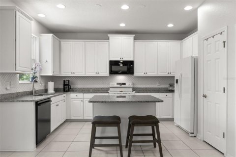 House in Holiday, Florida 4 bedrooms, 209.87 sq.m. № 1805548 - photo 7