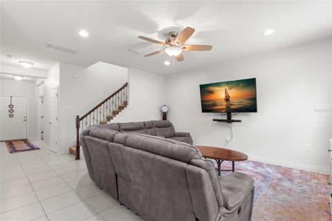 House in Holiday, Florida 4 bedrooms, 209.87 sq.m. № 1805548 - photo 5
