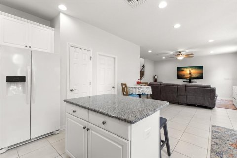 House in Holiday, Florida 4 bedrooms, 209.87 sq.m. № 1805548 - photo 8