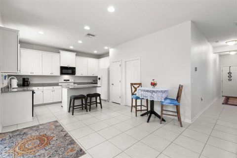 House in Holiday, Florida 4 bedrooms, 209.87 sq.m. № 1805548 - photo 4