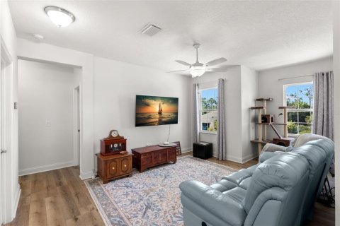 House in Holiday, Florida 4 bedrooms, 209.87 sq.m. № 1805548 - photo 17