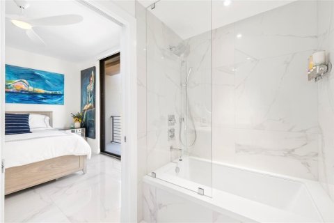 Купить кондоминиум в Форт-Лодердейл, Флорида 2 комнаты, 220.36м2, № 2083056 - фото 26