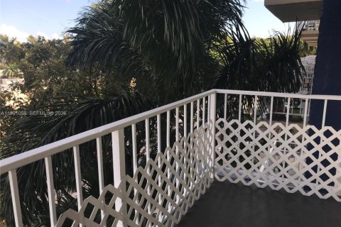 Condominio en alquiler en Miami, Florida, 1 dormitorio, 56.21 m2 № 2057579 - foto 7