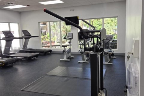 Condo in Sunny Isles Beach, Florida, 1 bedroom  № 1999894 - photo 17