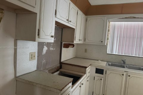 Купить кондоминиум в Холливуд, Флорида 1 спальня, 53.88м2, № 1799496 - фото 4