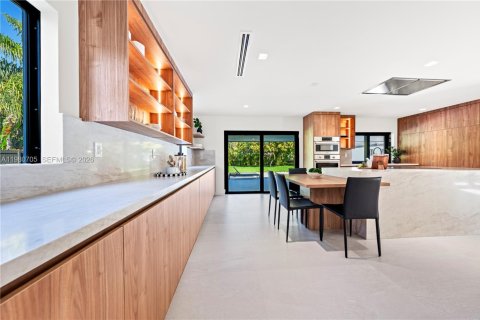 Casa en venta en Palmetto Bay, Florida, 5 dormitorios, 332.4 m2 № 2049536 - foto 18