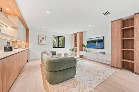 Casa en venta en Palmetto Bay, Florida, 5 dormitorios, 332.4 m2 № 2049536 - foto 25