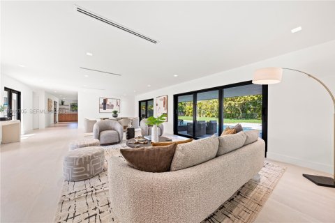 Casa en venta en Palmetto Bay, Florida, 5 dormitorios, 332.4 m2 № 2049536 - foto 12