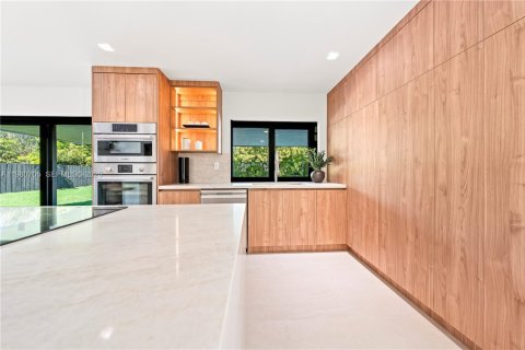 Casa en venta en Palmetto Bay, Florida, 5 dormitorios, 332.4 m2 № 2049536 - foto 14