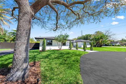 Casa en venta en Palmetto Bay, Florida, 5 dormitorios, 332.4 m2 № 2049536 - foto 7