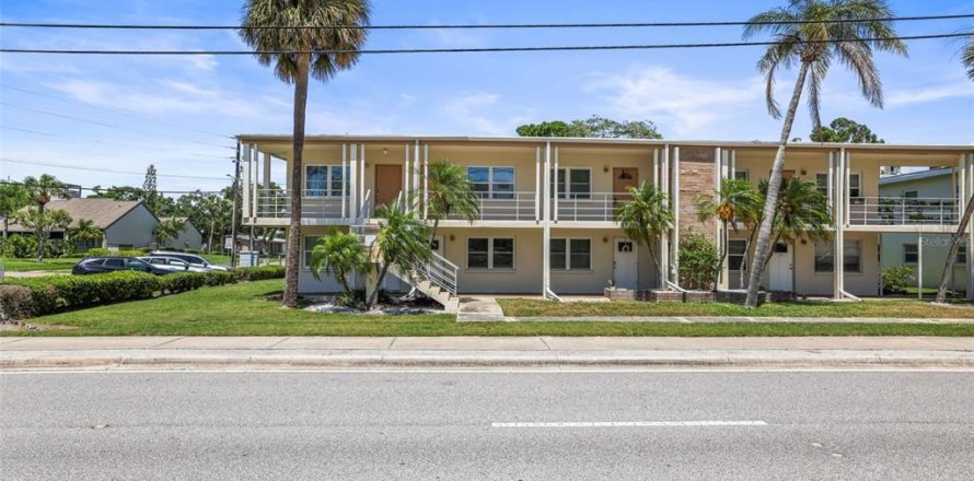 Condo in Saint Petersburg, Florida, 1 bedroom № 2122523
