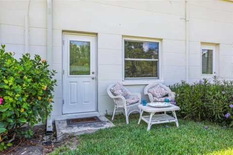 Condo in Saint Petersburg, Florida, 1 bedroom № 2122523 - photo 20