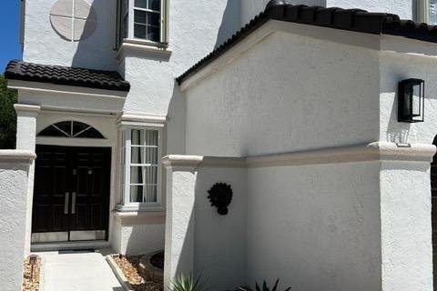 House in Pembroke Pines, Florida 4 bedrooms, 266.26 sq.m. № 2249862 - photo 6