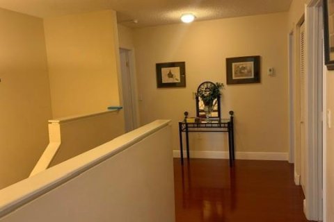 House in Pembroke Pines, Florida 4 bedrooms, 266.26 sq.m. № 2249862 - photo 9