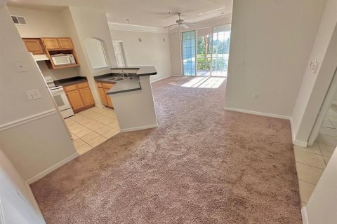 Copropriété à louer à Orlando, Floride: 2 chambres, 102.84 m2 № 2412541 - photo 4