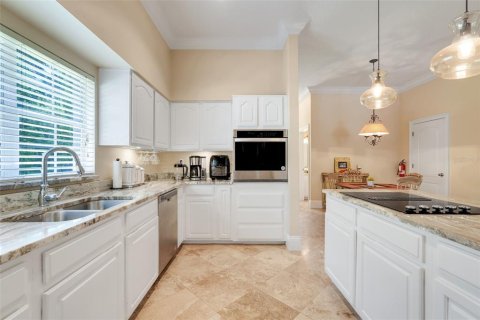 House in Kissimmee, Florida 5 bedrooms, 457.08 sq.m. № 1826389 - photo 17