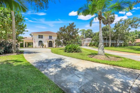 House in Kissimmee, Florida 5 bedrooms, 457.08 sq.m. № 1826389 - photo 5