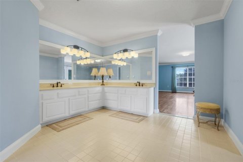 House in Kissimmee, Florida 5 bedrooms, 457.08 sq.m. № 1826389 - photo 29