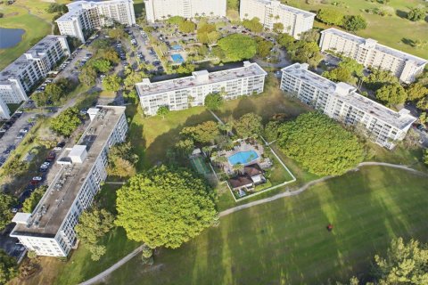 Copropriété à vendre à Pompano Beach, Floride: 3 chambres, 139.35 m2 № 2084573 - photo 24