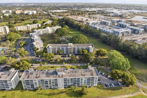 Copropriété à vendre à Pompano Beach, Floride: 3 chambres, 139.35 m2 № 2084573 - photo 26