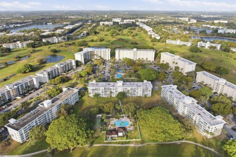 Copropriété à vendre à Pompano Beach, Floride: 3 chambres, 139.35 m2 № 2084573 - photo 29