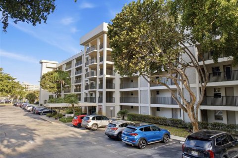 Copropriété à vendre à Pompano Beach, Floride: 3 chambres, 139.35 m2 № 2084573 - photo 21