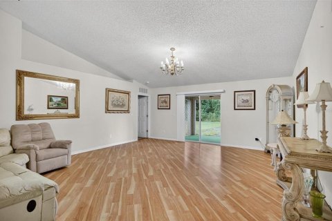 House in Palm Coast, Florida 3 bedrooms, 155.61 sq.m. № 1886352 - photo 24