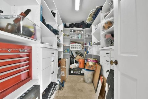 Villa ou maison à louer à Southwest Ranches, Floride: 6 chambres, 376.44 m2 № 1730548 - photo 30