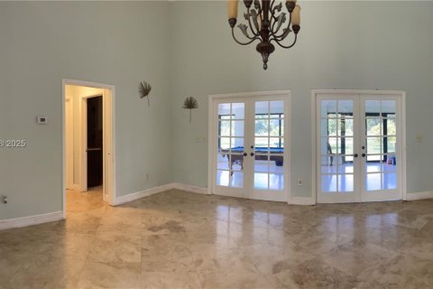 Villa ou maison à louer à Southwest Ranches, Floride: 6 chambres, 376.44 m2 № 1730548 - photo 27