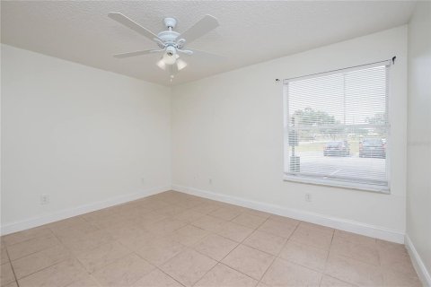 Condominio en alquiler en Orlando, Florida, 3 dormitorios, 116.41 m2 № 2122922 - foto 18