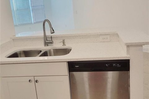 Condominio en alquiler en Orlando, Florida, 3 dormitorios, 116.41 m2 № 2122922 - foto 11