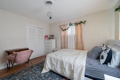 Villa ou maison à vendre à Belle Glade, Floride: 5 chambres, 232.26 m2 № 2433912 - photo 25