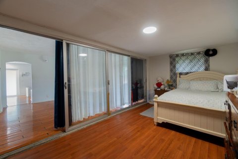 Villa ou maison à vendre à Belle Glade, Floride: 5 chambres, 232.26 m2 № 2433912 - photo 13